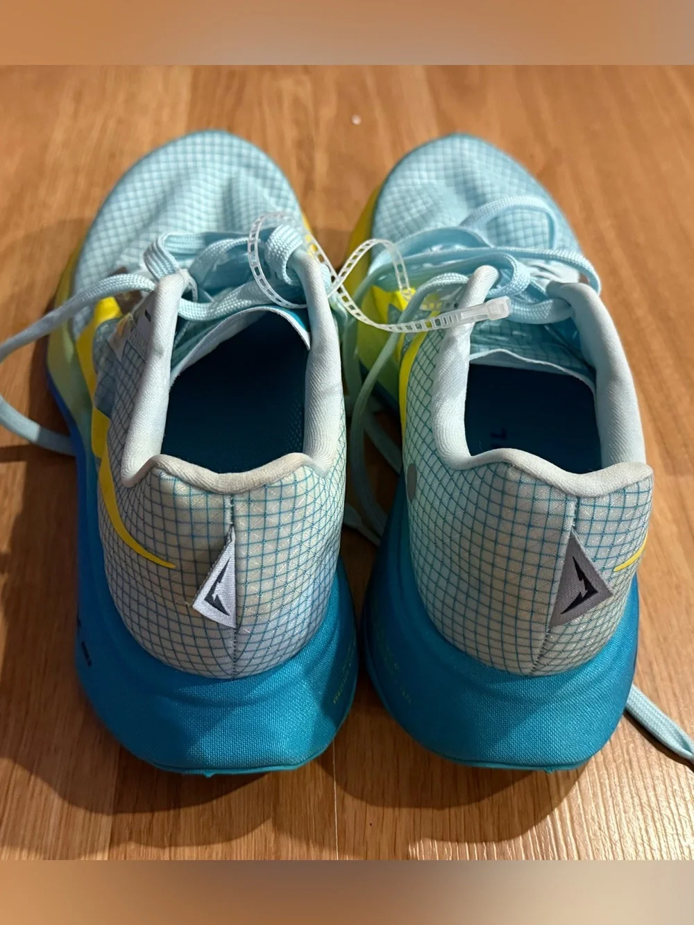 NEW Women Nike ZoomX Ultrafly Trail Racing Shoes - DX1978-301 - Blue/Yellow - 6